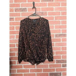 Catherine Melandrino Cheetah Print Long Sleeve V-Neck Top - L